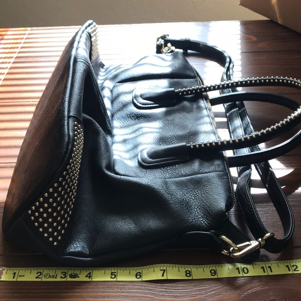 MG Collection Purses EUC - Picture 7 of 12